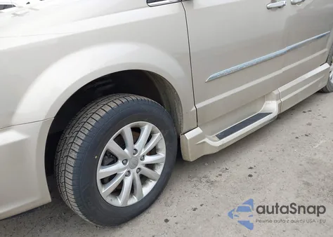 2016 Chrysler Town & Country Limited Platinum z USA, uszkodzony, nr VIN 2C4RC1GG6GR158222